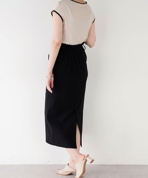 natural couture（ナチュラルクチュール）の「ストレッチリネンベルト付タイトスカート（スカート・レディース・ベージュ/ブラック/ライトベージュ/グリーン・FREE）」の6枚目の写真