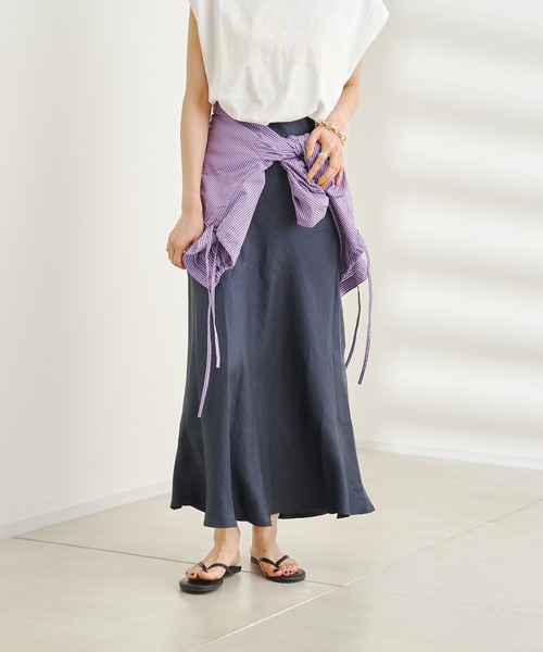 DouDou(ドゥドゥ)の「ブライトレーヨンサテンスカート(スカート・レディース・ベージュ/グリーン/ブルー・FREE)」の6枚目の写真