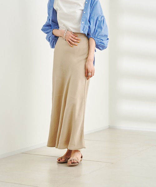 DouDou(ドゥドゥ)の「ブライトレーヨンサテンスカート(スカート・レディース・ベージュ/グリーン/ブルー・FREE)」の10枚目の写真