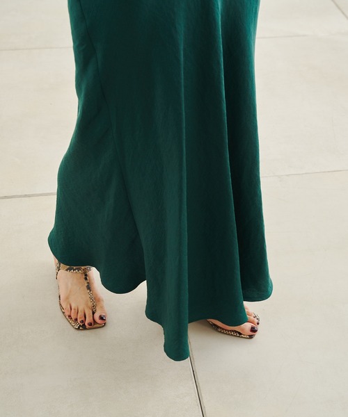 DouDou(ドゥドゥ)の「ブライトレーヨンサテンスカート(スカート・レディース・ベージュ/グリーン/ブルー・FREE)」の22枚目の写真