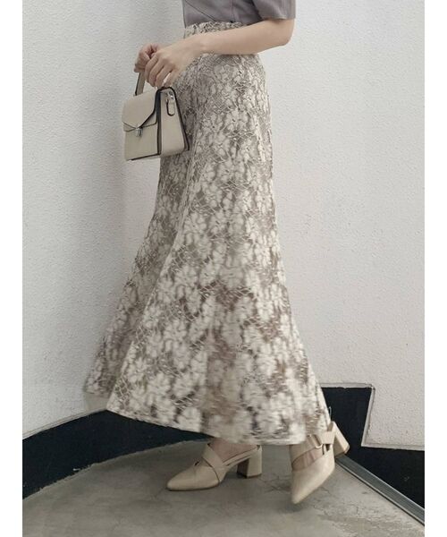 dazzlin(ダズリン)の「レースマーメイドスカート(スカート・レディース・ブラック/ベージュ/オフホワイト・SMALL/MEDIUM)」の3枚目の写真