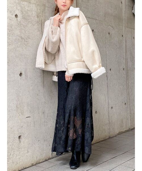 dazzlin(ダズリン)の「レースマーメイドスカート(スカート・レディース・ブラック/ベージュ/オフホワイト・SMALL/MEDIUM)」の20枚目の写真