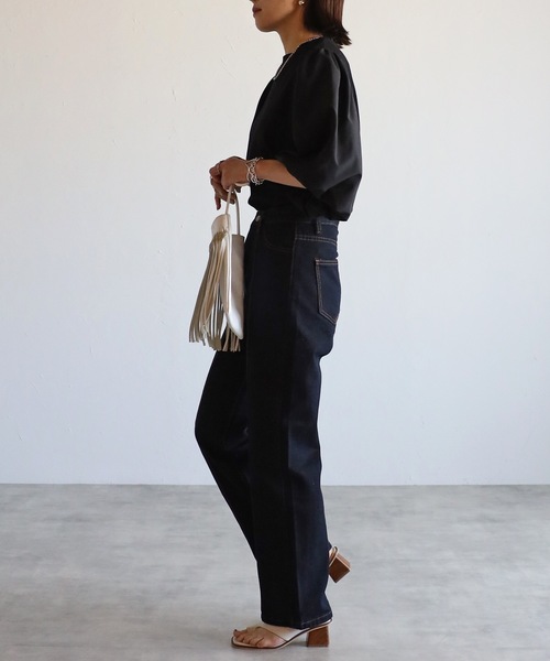 ap retro(アプレトロ)の「キリカエセミフレアデニムパンツ / フリンジデニムパンツ(デニムパンツ・レディース・インディゴブルー/ブルー/サックスブルー・SMALL/MEDIUM/LARGE)」の12枚目の写真