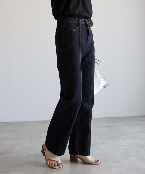 ap retro(アプレトロ)の「キリカエセミフレアデニムパンツ / フリンジデニムパンツ(デニムパンツ・レディース・インディゴブルー/ブルー/サックスブルー・SMALL/MEDIUM/LARGE)」の8枚目の写真