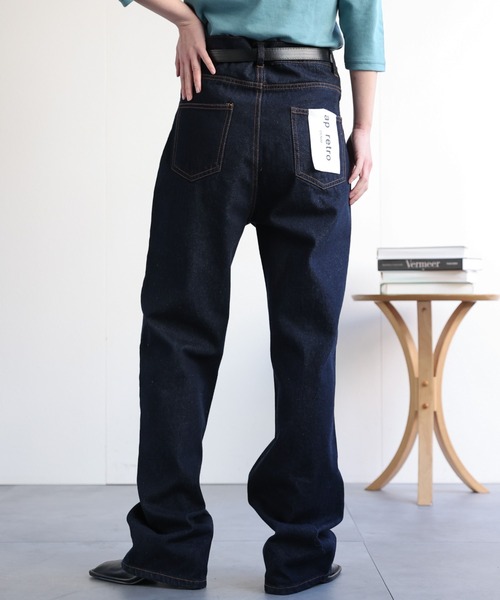 ap retro(アプレトロ)の「キリカエセミフレアデニムパンツ / フリンジデニムパンツ(デニムパンツ・レディース・インディゴブルー/ブルー/サックスブルー・SMALL/MEDIUM/LARGE)」の17枚目の写真