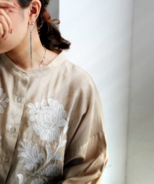 antiqua（アンティカ）の「スネークチェーンピアス（ピアス（両耳用）・レディース・シルバー/ゴールド・FREE）」の4枚目の写真