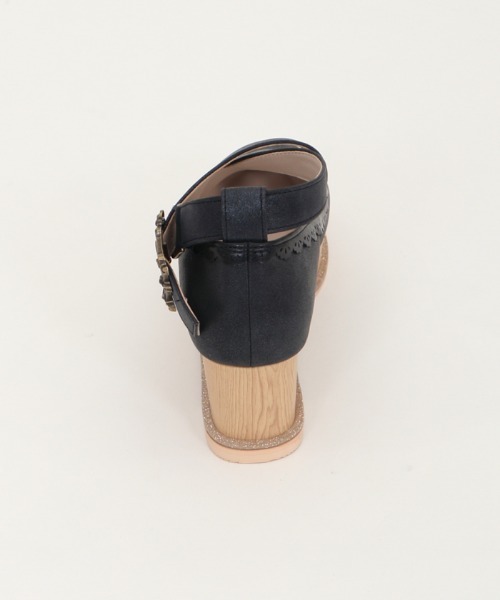 axes femme(アクシーズファム)の「クロスベルトウエッジパンプス(パンプス・レディース・ブラック/ベージュ・MEDIUM/LARGE)」の14枚目の写真