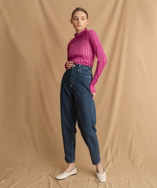 Levi's（リーバイス）の「Levi's(R) RED HIGH LOOSE TAPER CHANGE STRIPES（デニムパンツ・レディース・ダークインディゴブルー・24inch/28inch/23inch/25inch/30inch/29inch/26inch/27inch）」の11枚目の写真