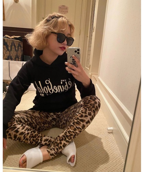 epine（エピヌ）の「epine gold club hoodie（パーカー・レディース・ブラック・FREE）」の7枚目の写真