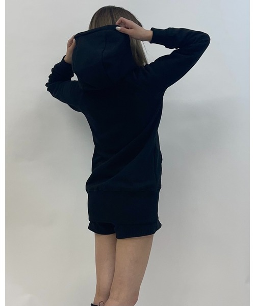 epine（エピヌ）の「epine gold club hoodie（パーカー・レディース・ブラック・FREE）」の5枚目の写真