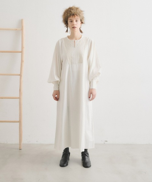 manana suerte（マニャーナスエルテ）の「エンブロイダリーワンピース（ワンピース・レディース・ホワイト/ブラック/ブルー・FREE）」の11枚目の写真