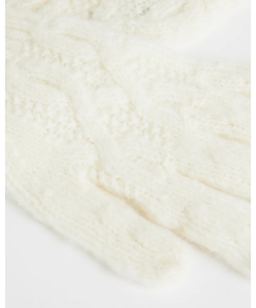 Ted Baker(テッドベーカー)の「MERTONN メンズ ケーブルニット 手袋(手袋・メンズ・アイボリー・O/S)」の4枚目の写真