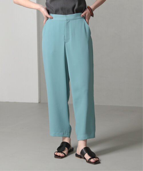 MJUKA.(ミューカ)の「MIDDLE LENGTH TUCK PANTS(その他パンツ・レディース・ライトグレー/エメラルド・FREE)」の2枚目の写真