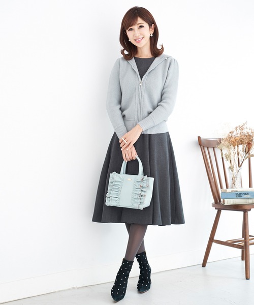 Prima Scherrer(プリマシェレル)の「ニット フーディ パール ウーリー Prima Scherrer(パーカー・レディース・ホワイト/ブラック/ブルーグレー・M/S)」の9枚目の写真