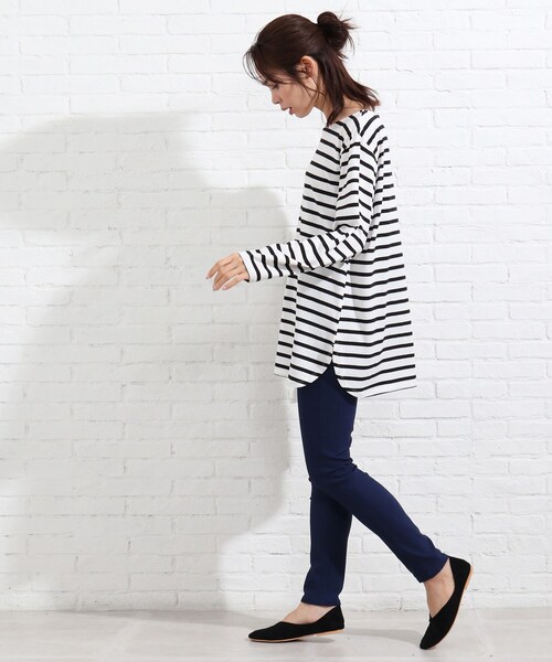 SHOO・LA・RUE（シューラルー）の「◆ベーシックシャツテールカットソー（Tシャツ/カットソー・レディース・ブラック/アイボリー/ナチュラル/アイボリー系2・02/03/04）」の12枚目の写真