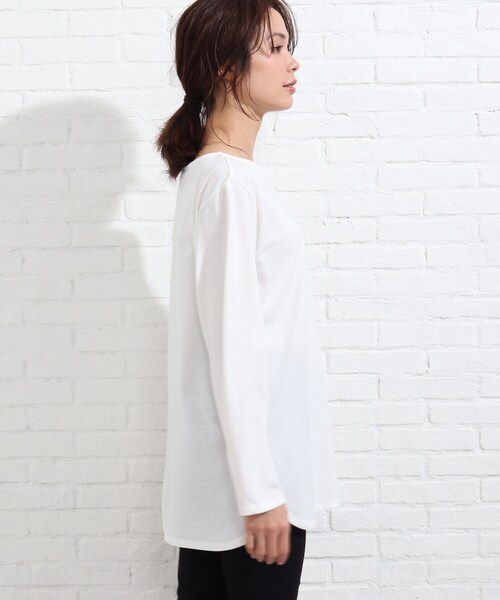 SHOO・LA・RUE（シューラルー）の「◆ベーシックシャツテールカットソー（Tシャツ/カットソー・レディース・ブラック/アイボリー/ナチュラル/アイボリー系2・02/03/04）」の19枚目の写真