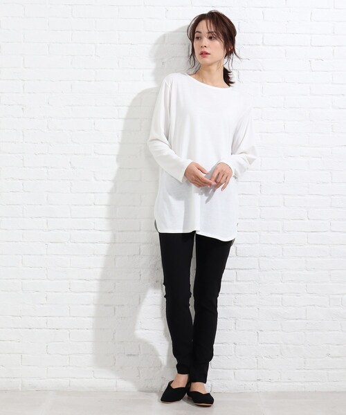 SHOO・LA・RUE（シューラルー）の「◆ベーシックシャツテールカットソー（Tシャツ/カットソー・レディース・ブラック/アイボリー/ナチュラル/アイボリー系2・02/03/04）」の21枚目の写真