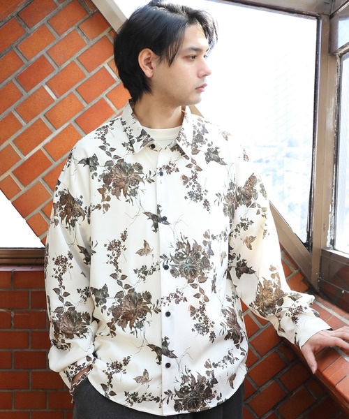 ８(eight)（エイト）の「総柄とろみシャツ（シャツ/ブラウス・メンズ・ベージュ/アイボリー/ブルーグレー/ホワイト系その他/ブラック系その他/グレー系その他/ブラウン系その他/ブルー系その他/キャメル/ホワイト系その他2/ブラック系その他2/ブラック系その他3/ブラック系その他4/ブラック系その他5/グレー系その他2/グレー系その他3/ブラウン系その他2/ブラウン系その他3/ブルー系その他2/イエロー系その他/グリーン系その他/ブラック系その他6/ホワイト系その他3/オレンジ系その他/ブルー系その他3/ブラウン系その他4/ライトグレー/ブラック系3/ホワイト系1/ホワイト系2/ホワイト系その他6/ダークブラウン/ブラック系その他7/ホワイト系その他4/ブラック系2/ホワイト系その他5/ブラック系1/ブラック系4/ネイビー系1/ブラウン系その他5/グレー系その他4/ベージュ系その他/ブラック系5/グリーン系その他2・MEDIUM/LARGE）」の10枚目の写真