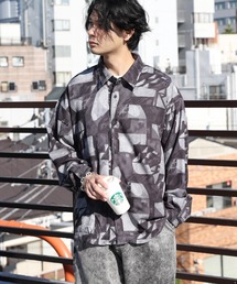 総柄とろみシャツ