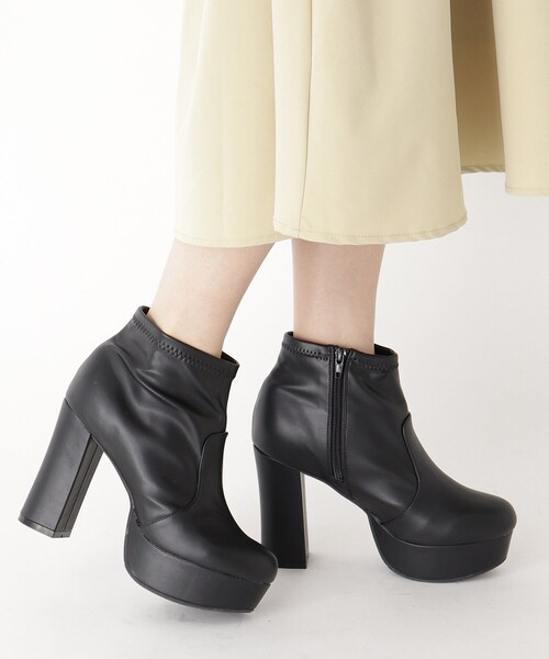 cs T&P（シーエスティーアンドピー）の「プレーンブーツ（ブーツ・レディース・アイボリー/ブラック・S/M/L/LL）」の9枚目の写真