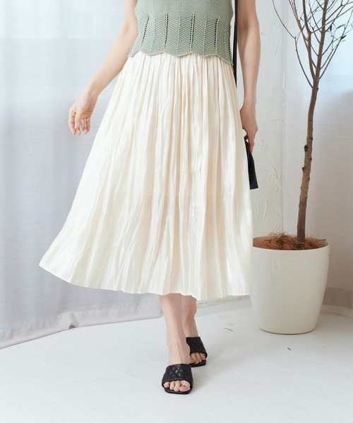 Lamoa（ラモア）の「Lamoa/ボリューム シワ加工 フレア スカート（スカート・レディース・グレー/ブラック/ライトグリーン/パープル/アイボリー/ホワイト/ピンク・FREE）」の3枚目の写真