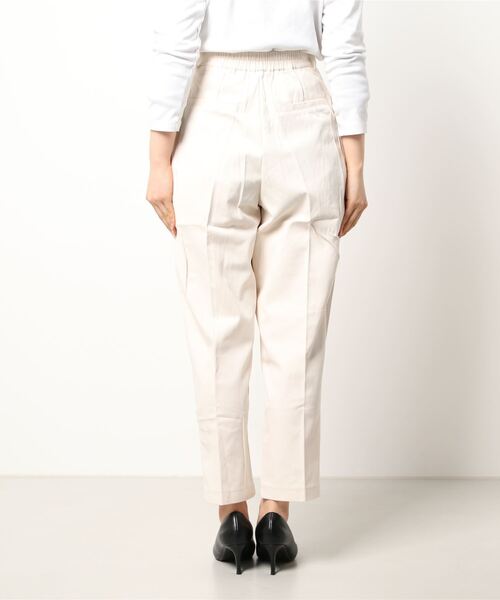 ＪＵＧＬＡＮＳ（ユグランス）の「☆ 美脚魅せ。タック入りパンツ　S1879（その他パンツ・レディース・アイボリー/グリーン・FREE）」の4枚目の写真