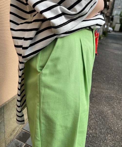 ＪＵＧＬＡＮＳ（ユグランス）の「☆ 美脚魅せ。タック入りパンツ　S1879（その他パンツ・レディース・アイボリー/グリーン・FREE）」の10枚目の写真