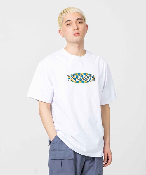 XLARGE（エクストララージ）の「CHECKER OVAL LOGO S/S TEE（Tシャツ/カットソー・メンズ・ホワイト/イエロー/ブラック・L/S/XL/M）」の2枚目の写真