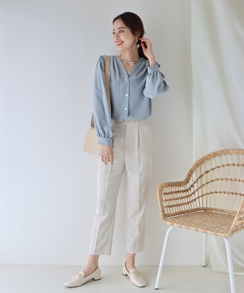 BLUEEAST（ブルーイースト）の「パールドットボタンブラウス（シャツ/ブラウス・レディース・アイボリー/ブラック/ブルー/ホワイト/ベージュ・MEDIUM）」の10枚目の写真