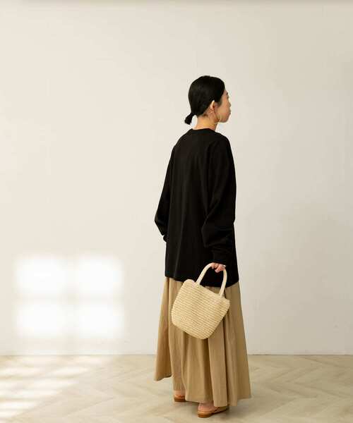 FORK&SPOON（フォークアンドスプーン）の「『ユニセックス』FORK&SPOON　ロゴプリントロングスリーブTシャツ（Tシャツ/カットソー・メンズ・オフホワイト/ブラック・4/5）」の21枚目の写真