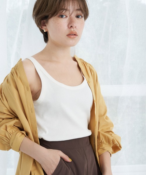 earth music&ecology（アースミュージックアンドエコロジー）の「リブタンクトップ（タンクトップ・レディース・ブラック/ライトベージュ/キャメル/オフホワイト・M/S）」の2枚目の写真