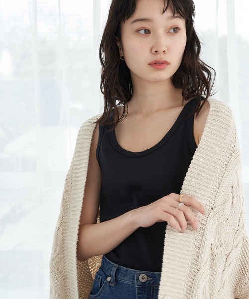 earth music&ecology（アースミュージックアンドエコロジー）の「リブタンクトップ（タンクトップ・レディース・ブラック/ライトベージュ/キャメル/オフホワイト・M/S）」の3枚目の写真