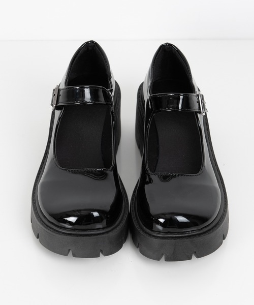 FOLLOWIN（フォロウィン）の「２パターンラウンドトゥーストラップ厚底ローファー（ローファー・レディース・ブラック/クリアブラック・23cm/24cm/25cm）」の19枚目の写真