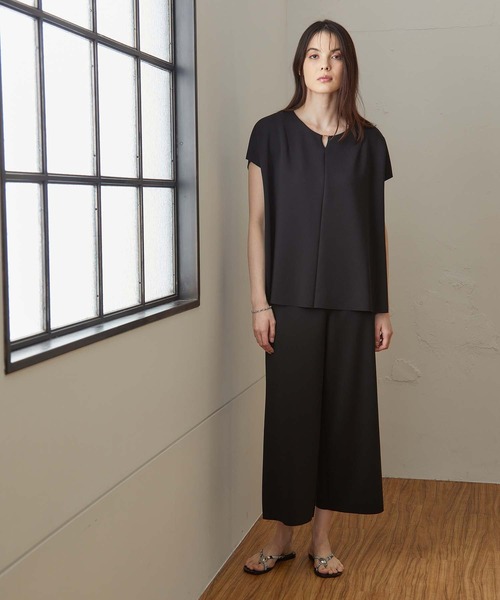 OUVRAGE CLASSE（ウヴラージュクラス）の「ポリエステルブラウス（シャツ/ブラウス・レディース・ホワイト/ブラック/グレイッシュベージュ・FREE）」の5枚目の写真