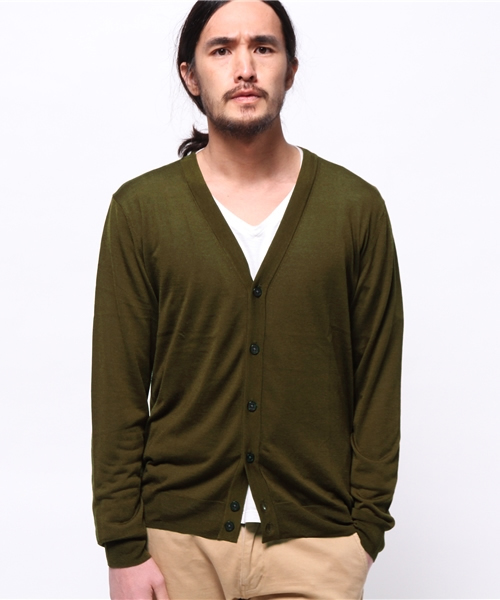 417 EDIFICE（フォーワンセブンエディフィス）の「◇16Gシルクタッチ Vネックカーディガン（カーディガン/ボレロ・メンズ・グレー/サファリグリーン/ブルー系その他/ブラック・SMALL/LARGE/MEDIUM）」の4枚目の写真