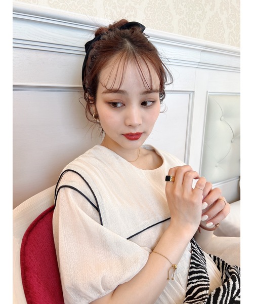 JUMELLE(ジュメロ)の「グロッシーリボンシュシュ(シュシュ・レディース・ブラック・FREE)」の6枚目の写真
