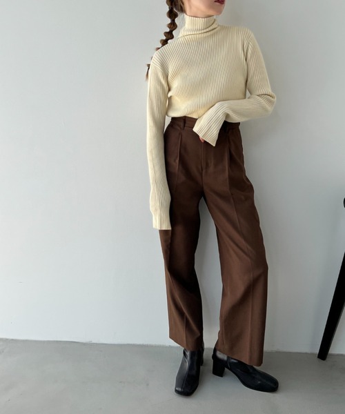 y/m by misato(イムバイミサト)の「袖スリットリブタートルトップス(ニット/セーター・レディース・オフホワイト/ブラック/杢グレー/オリーブ/オレンジ/ブルー/グリーン・FREE)」の10枚目の写真