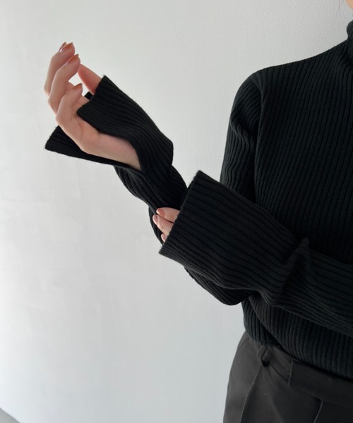 y/m by misato(イムバイミサト)の「袖スリットリブタートルトップス(ニット/セーター・レディース・オフホワイト/ブラック/杢グレー/オリーブ/オレンジ/ブルー/グリーン・FREE)」の14枚目の写真
