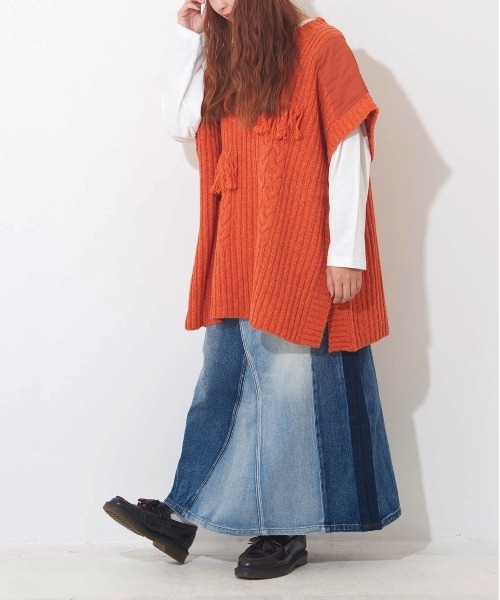 TOBILA（トビラ）の「11オンスデニムリメイク風Aラインスカート（デニムスカート・レディース・ブラック/インディゴブルー・M）」の3枚目の写真