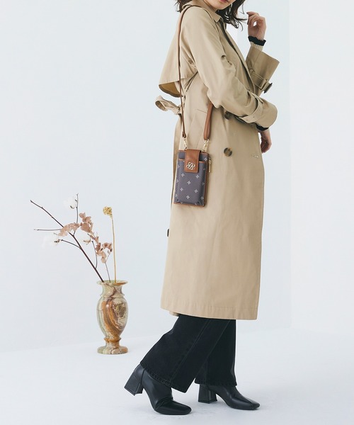 ROYAL PARTY(ロイヤルパーティー)の「ROYAL PARTY (ロイヤルパーティー) スマホショルダー モノグラム RPT-B083(ショルダーバッグ・レディース・ブラック/ベージュ/ブラウン・FREE)」の8枚目の写真