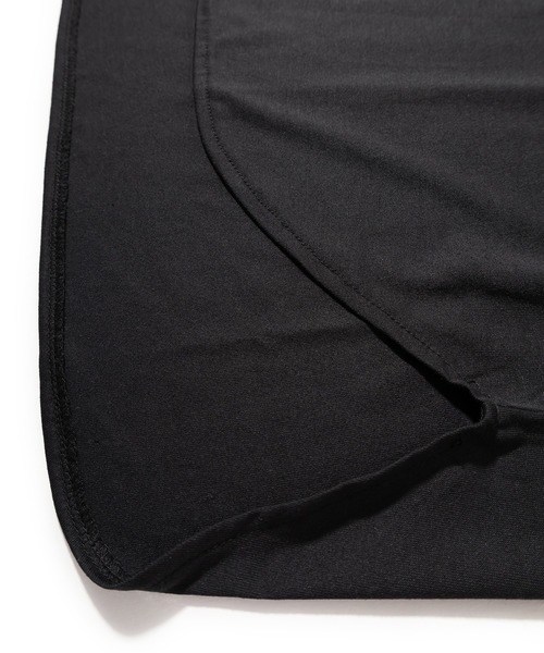 SlashDate(スラッシュデイト)の「ラウンドヘムロングTシャツ/レイヤード/ビッグシルエット(Tシャツ/カットソー・メンズ・ホワイト/チャコールグレー/ブラック/グレー/オフホワイト/ブルー/グリーン・M/L/XL)」の8枚目の写真