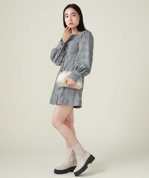 archives（アルシーヴ）の「’フロントボタンハイウエストミニＯＰ’（ジャンパースカート・レディース・ブラック/ベージュ/グレー・MEDIUM）」の16枚目の写真