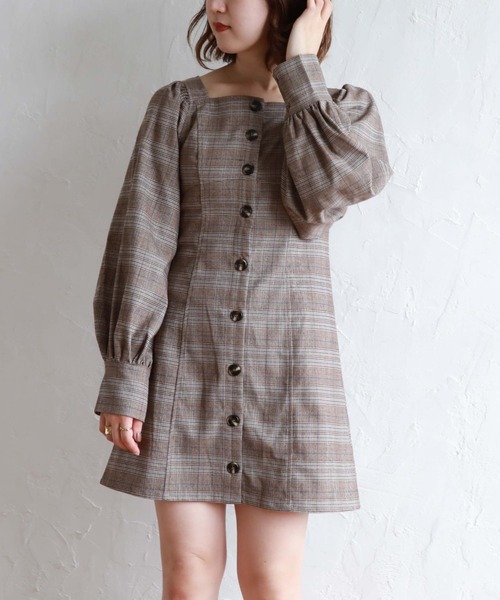 archives（アルシーヴ）の「’フロントボタンハイウエストミニＯＰ’（ジャンパースカート・レディース・ブラック/ベージュ/グレー・MEDIUM）」の8枚目の写真