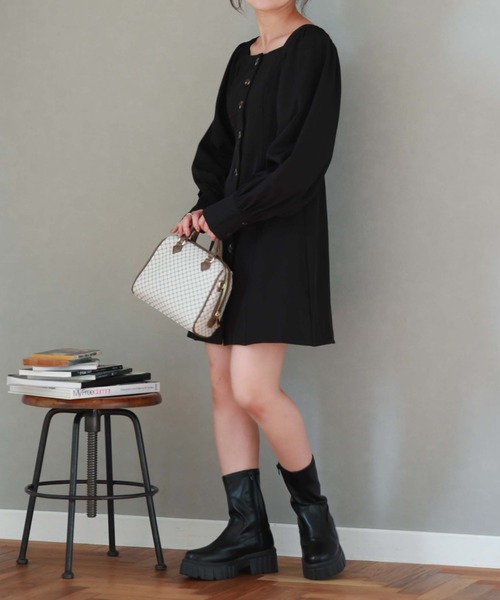 archives（アルシーヴ）の「’フロントボタンハイウエストミニＯＰ’（ジャンパースカート・レディース・ブラック/ベージュ/グレー・MEDIUM）」の10枚目の写真