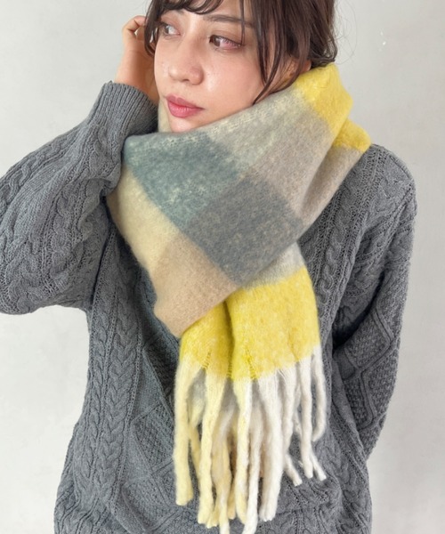 CLEA（クレア）の「配色チェックボリュームマフラー（マフラー・レディース・オレンジ/ブラウン/ミント/ネイビー/イエロー・FREE）」の21枚目の写真