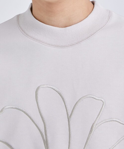 LiNoH（リノー）の「BIG FLOWER EMBROIDERY SWEAT/ビック