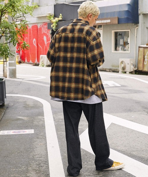 MONO-MART（モノマート）の「【retock's】ロゴ刺繍 オンブレチェック ビッグシルエット長袖シャツ（シャツ/ブラウス・メンズ・ブラック/ブラウン/レッド/ブルー/グリーン/ベージュ/ネイビー/グレー/ブラック系・M/L）」の16枚目の写真
