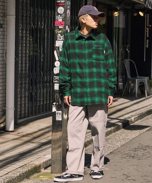 MONO-MART（モノマート）の「【retock's】ロゴ刺繍 オンブレチェック ビッグシルエット長袖シャツ（シャツ/ブラウス・メンズ・ブラック/ブラウン/レッド/ブルー/グリーン/ベージュ/ネイビー/グレー/ブラック系・M/L）」の21枚目の写真