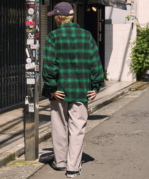 MONO-MART（モノマート）の「【retock's】ロゴ刺繍 オンブレチェック ビッグシルエット長袖シャツ（シャツ/ブラウス・メンズ・ブラック/ブラウン/レッド/ブルー/グリーン/ベージュ/ネイビー/グレー/ブラック系・M/L）」の22枚目の写真