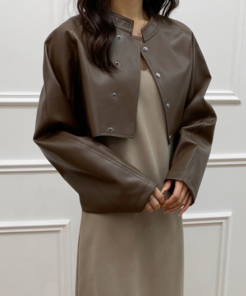 ECLIN（エクラン）の「フェイクレザーショート丈ブルゾン（ブルゾン・レディース・ブラック/ダークブラウン・M/L）」の22枚目の写真